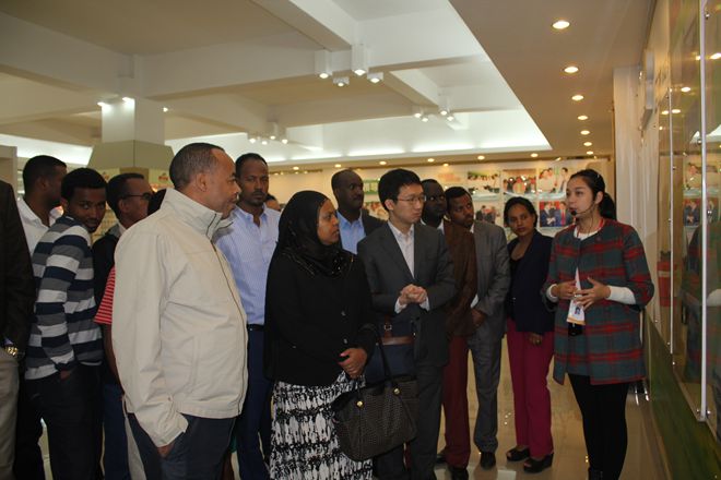 埃塞俄比亚人民革命民主阵线干部考察团到AG旗舰厅集团考察