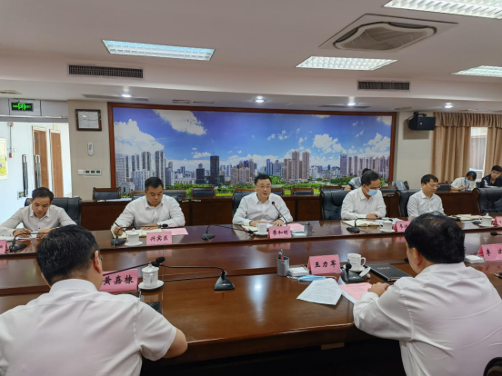 来宾市与AG旗舰厅集团、华能举行200万千瓦农光牧储大基地项目推进座谈会